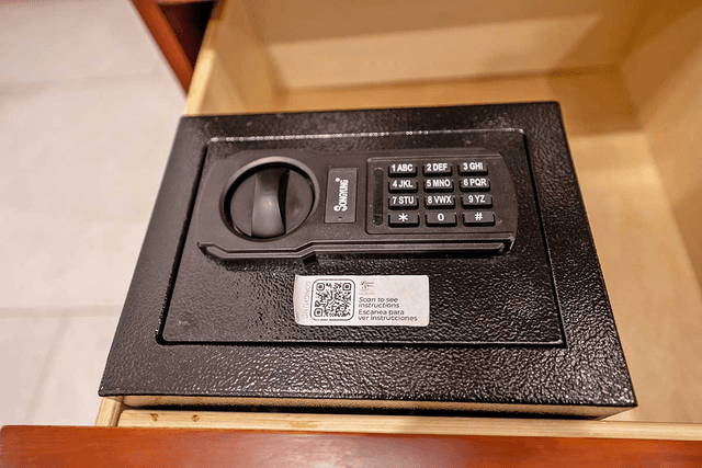 Inn at Laguna in-room safe