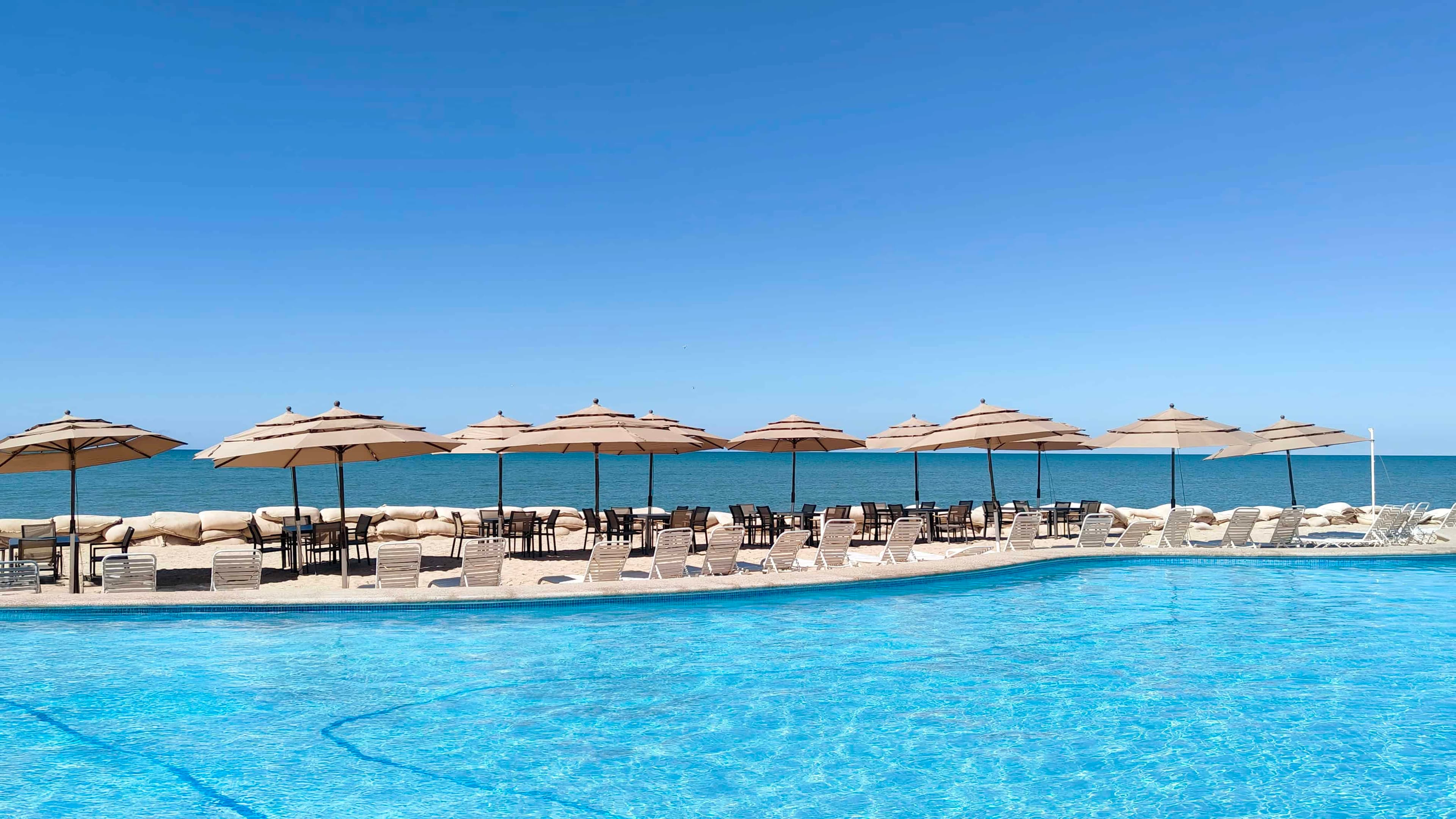 Winter Offers at Laguna Shores Resort